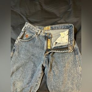 Men’s Wrangler 20X Style 22 Original. Size 30x34